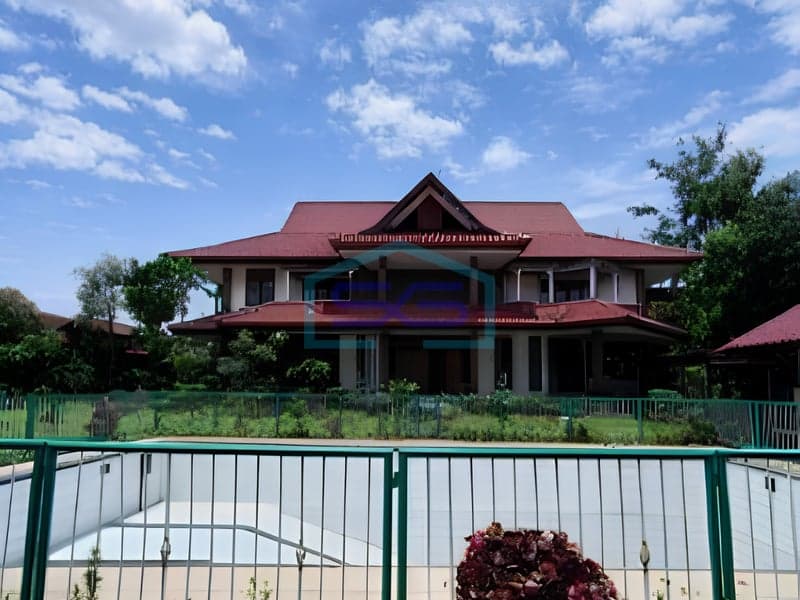 南雅加达Cilandak商业用地出售，带建筑，占地3468平方米