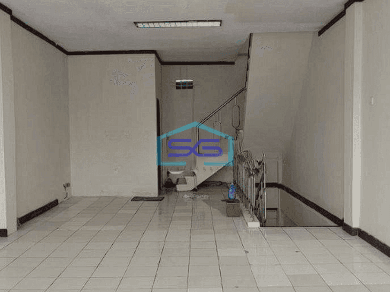 Disewakan Ruko Strategis di Margonda Depok LB 162m2