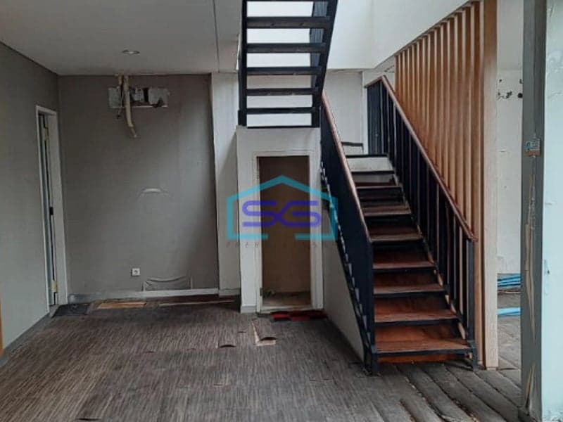Disewakan Ruko Gandeng – Posisi Hoek, Kebon Jeruk Jakarta Barat LB 660m2