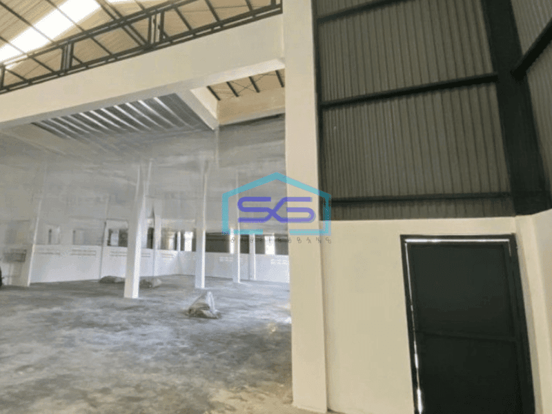 Dijual Gudang Ada Kantor Luas Bangunan 1013 m2 Lokasi Cipondoh Tangerang