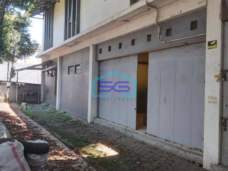 Dijual Gudang 2 Lantai di Holis Bandung SHM Akses Fuso LB 500m2