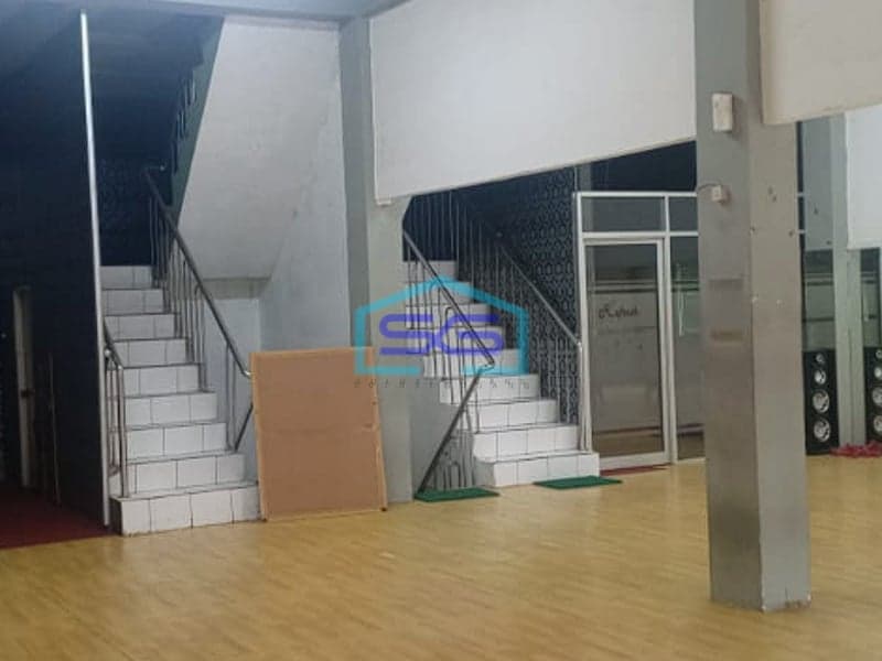 Disewakan 2 Ruko Plong di Lokasi Strategis Jl. Ahmad Yani, Plaju Palembang LB 400m2