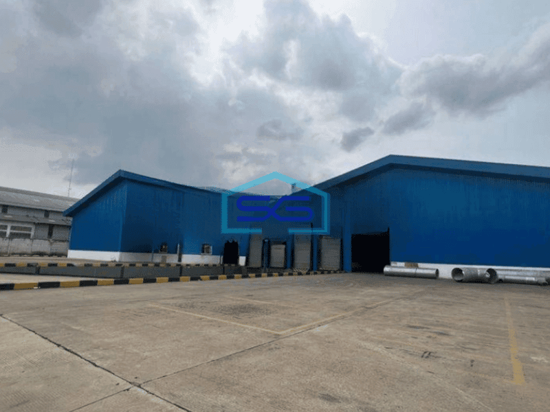 Disewakan Pabrik di Lippo Cikarang Luas Bangunan 5980 m²