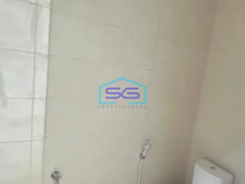 Dijual Gudang Luas Bangunan  630 m² Lokasi Bebas Banjir di Cipondoh Tangerang