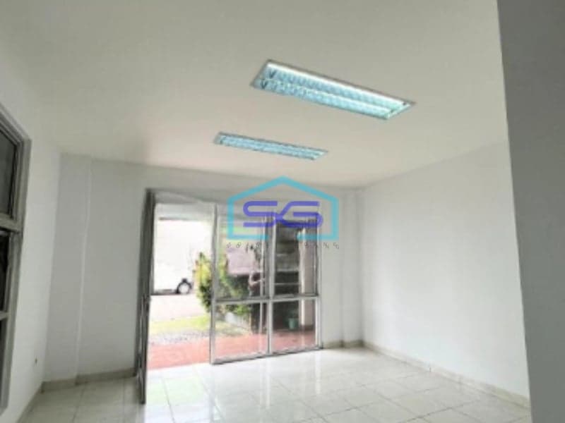 Disewakan Gudang 2 Lantai Luas Tanah 162 m² Lokasi di Legok Tangerang