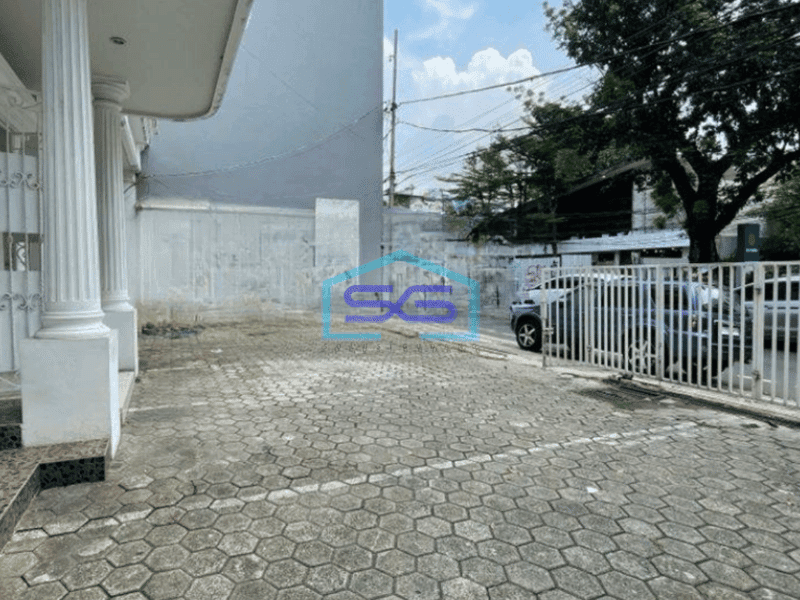 Disewakan Ruang Usaha 3.5 Lantai di Gandaria Jakarta Selatan LT 318m2