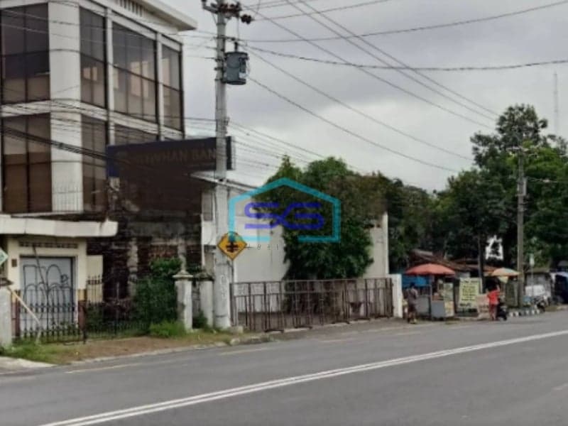 DIjual Kantor 3 Lantai Di Pakuncen Wirobrajan Jogja Luas Bangunan  567 m²