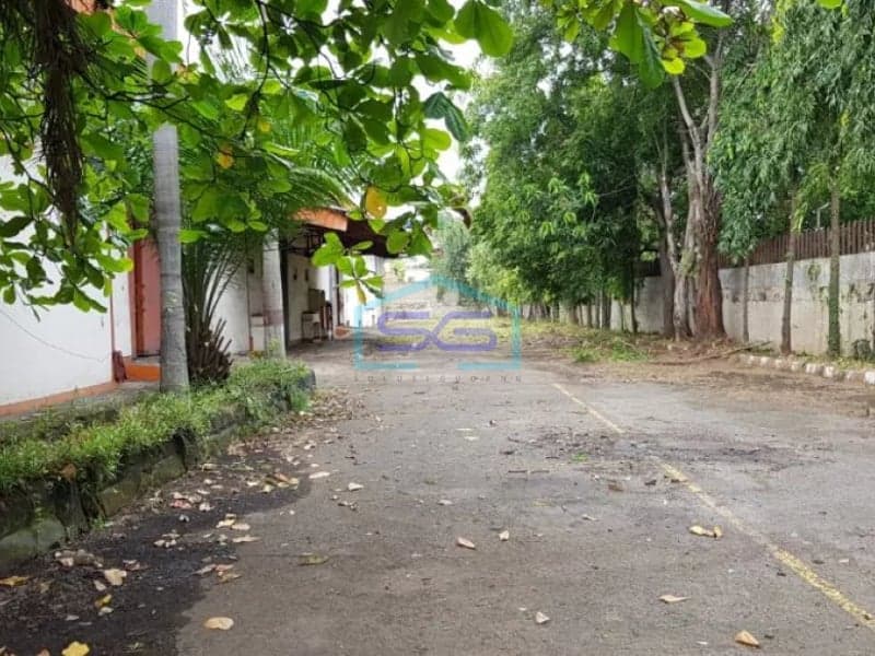 Dijual gudang di Pulo Gadung luas tanah 4500m