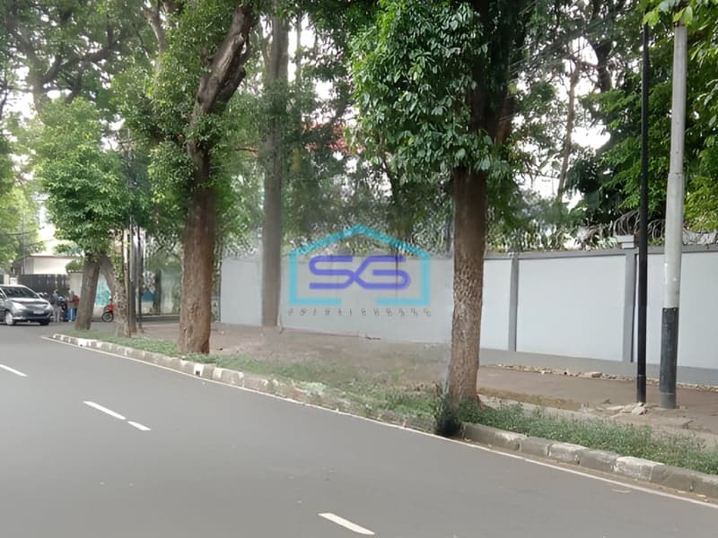 Dijual Tanah Luas Posisi Hoek Di Kawasan Elite Menteng Jakarta Selatan LT 1088m2