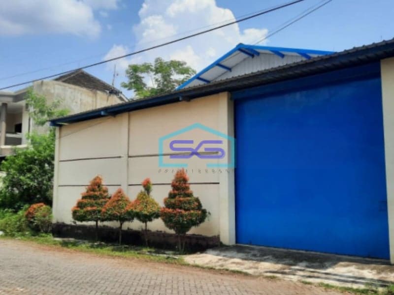 Dijual Tanah Bonus Bangunan Gudang di Perumahan Puri Gading Solo Raya Luas 252m2