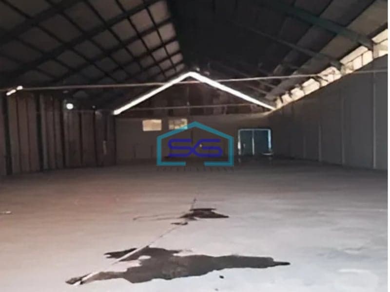 Disewakan Gudang Pinggir Jalan Bisa Masuk Container 40 feet Dekat Toll Citeureup Bogor LT 4000m2