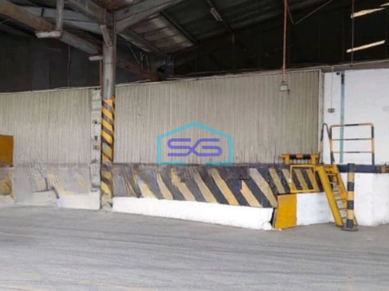 Disewakan Gudang Akses Container Besar Luas Bangunan  3168 m² di Sidoarjo Jawa Timur