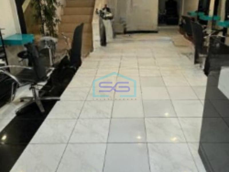 Dijual Ruko 3 Lantai Luas Bangunan  128 m² Lokasi Strategis di Jatinegara Jakarta Timur