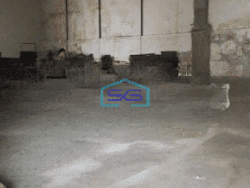 Dijual Gudang Akses Container 20 Feet di Perak Surabaya Luas Bangunan 3000 m²