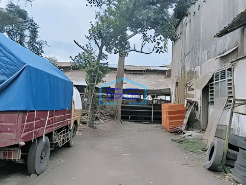 Dijual Ruang Usaha di Wates Kediri Luas Tanah 1435m2 Area Parkir Luas