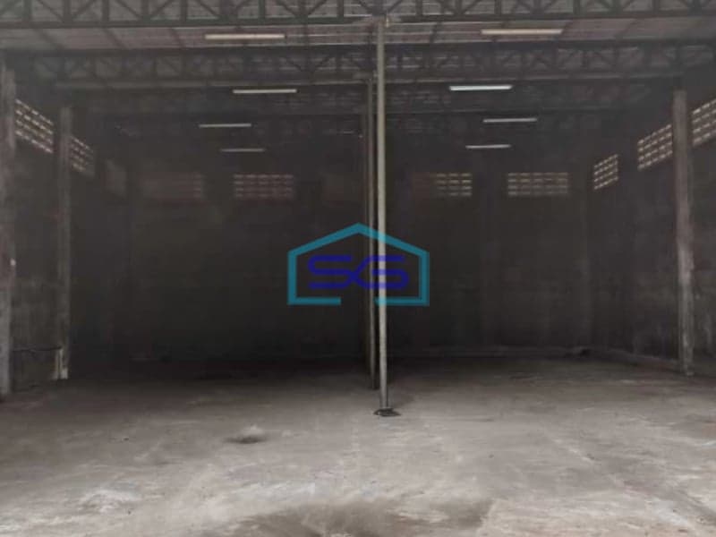 Disewakan Gudang Akses Container 20 Feet Luas Bangunan  800 m² Lokasi Bekasi