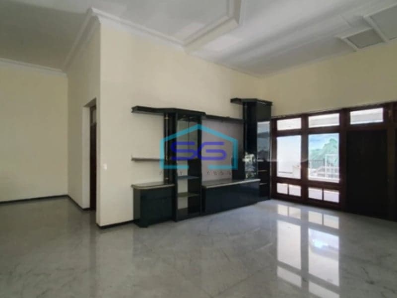 Dijual Ruang Usaha di Pinggir Jalan Raya Jemursari Surabaya LT 700m2