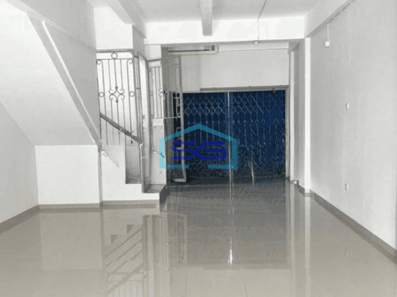 Disewakan Ruko Sektor 7 Pahlawan Seribu Bsd Dekat Bank Btn ,Dunkin Donat Serpong Tangerang Selatan