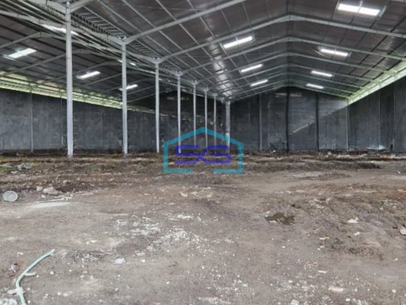Disewakan Gudang Lokasi Strategis di Semarang Luas Bangunan 2590 m²