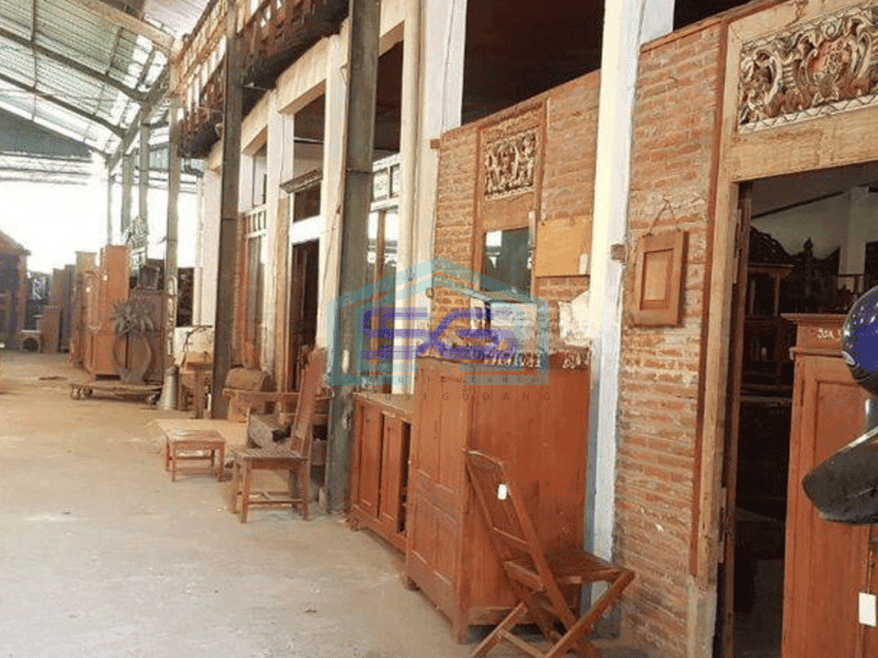 Dijual Gudang Luas dan Murah Tepi Jalan Ringroad Timur Jogja Kontainer Masuk