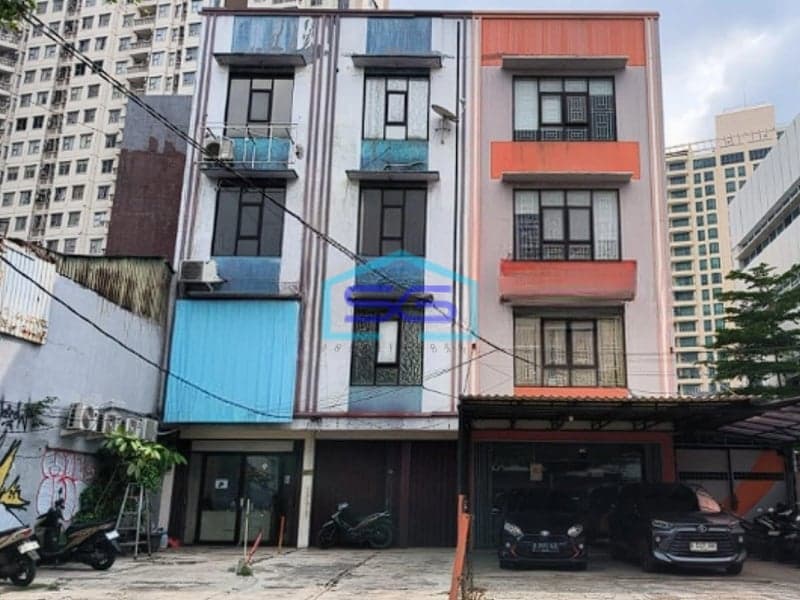 Disewakan Ruko 4 Lantai Jl Dr. Saharjo, Tebet Jakarta Selatan LB 240m2