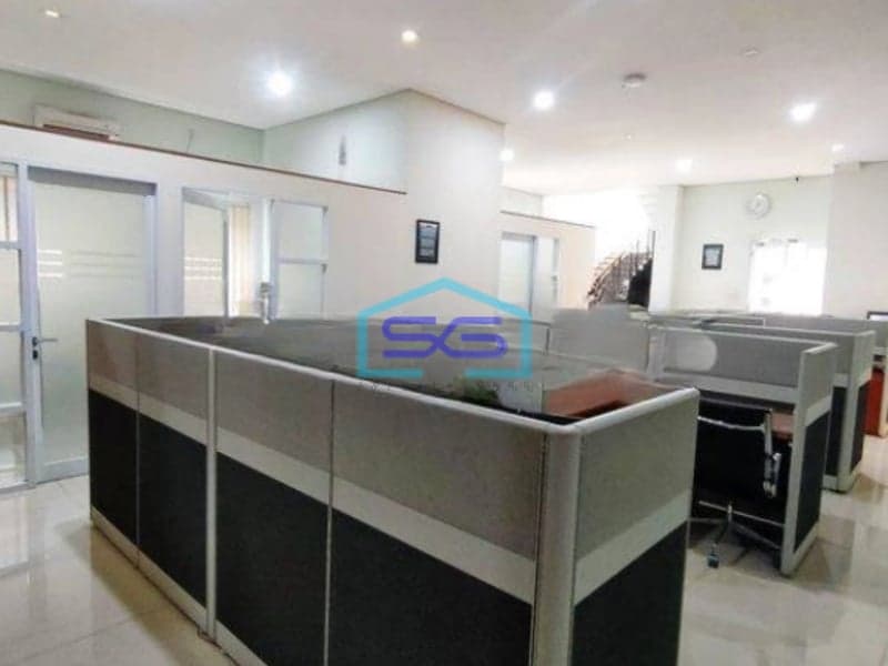 Dijual Gedung Perkantoran 3 Lantai Di Tanjung Barat Jakarta Selatan LT 876m2