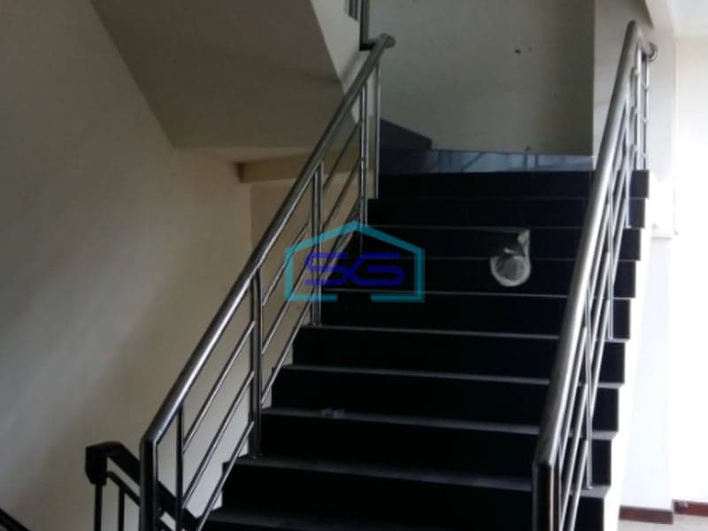 Dijual Kantor Luas Bangunan  1300 m² Lokasi Jakarta Barat