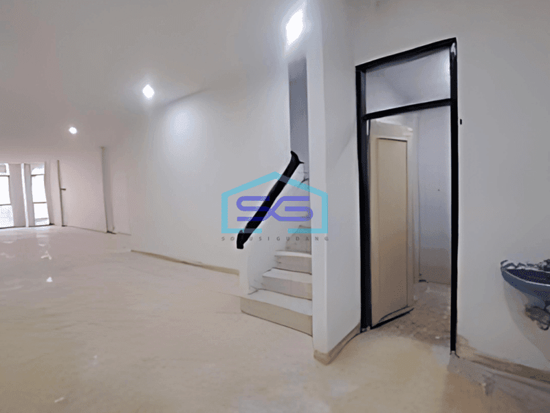 Dijual Ruko Baru Renovasi di Manado, Komplek Bahu Mall sebelah Transmart Malalayang