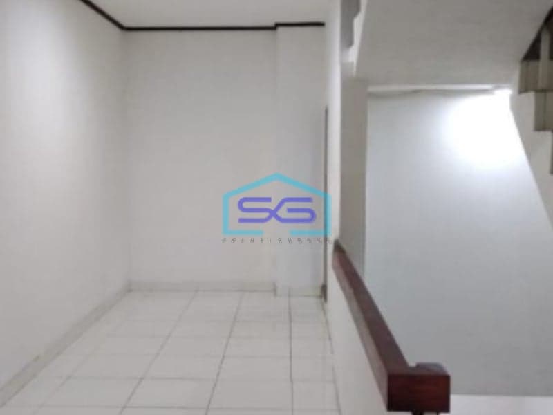 Disewakan Ruko Pinggir Jalan di Jakarta Pusat Luas Bangunan 255 m²