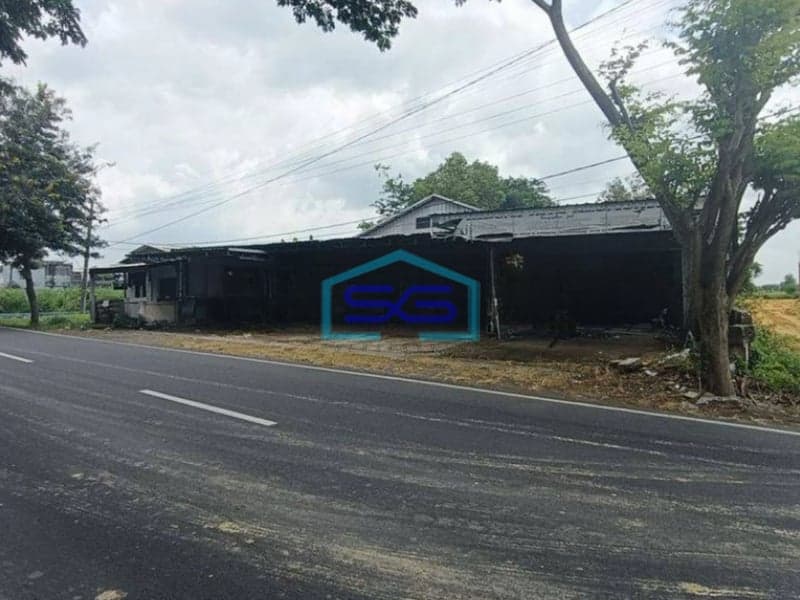 Dijual Murah Gudang ex Bengkel Las Listrik di jalan raya Balongpanggang, Gresik LT 1100m2