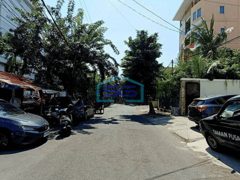 Disewakan Ruko Baru 4 Lantai Parkir Luas Area Panglima Sudirman Surabaya LB 736m2