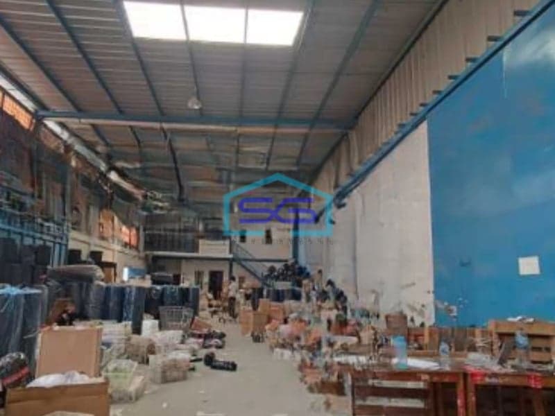 Disewakan Gudang Ada Kantor Luas Bangunan 1600 m² Lokasi Cipondoh Tangerang