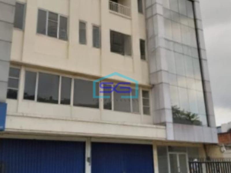 Disewakan Ruko 3 Gandeng di Rawamangun Jakarta Timur Luas Bangunan 1225m2