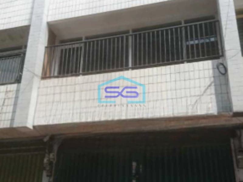 Disewakan Ruko Luas Bangunan  270 m² Lokasi Strategis di Klojen Malang