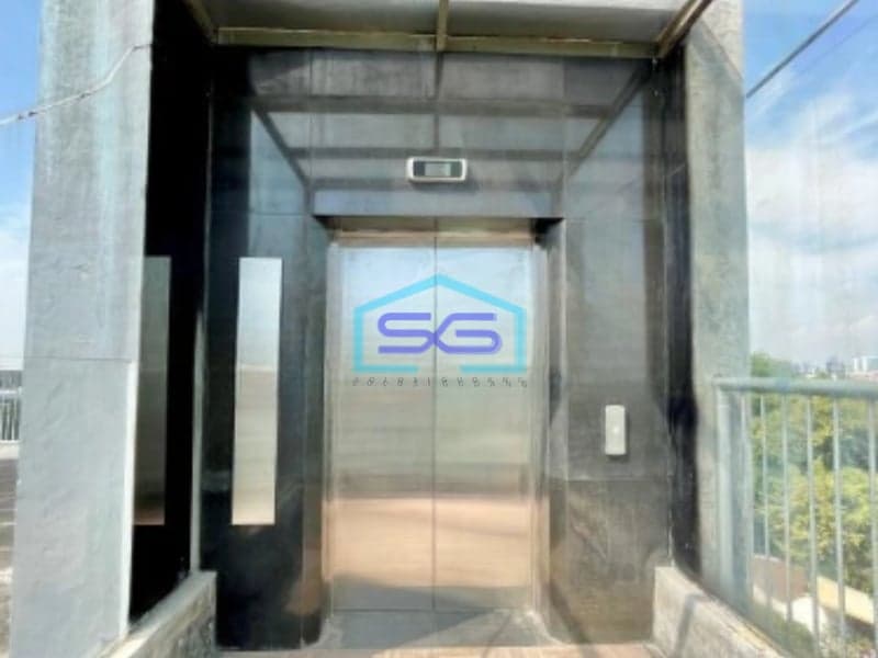 DiJual Ruang Usaha Multifungsi Surabaya Tengah Raya Diponegoro Luas Bangunan  1500 m²