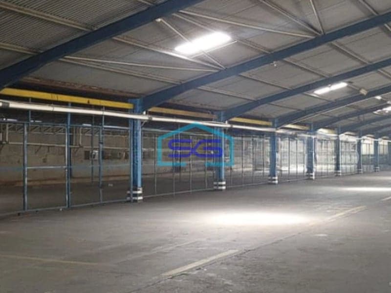 Disewakan Gudang Strategis LB 8000 m² di Cawang Jakarta Timur