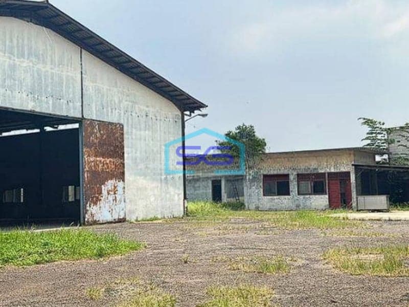 Dijual Gudang/Pabrik Lokasi Bagus di Pinggir Jalan Cikande Serang LT 1,4 Ha
