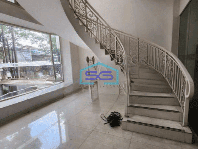 Disewakan Ruko 3 lantai Luas Tanah  345 m² di Pasir Kaliki Bandung