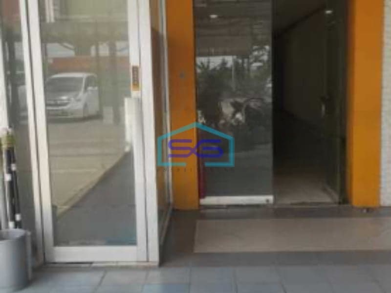 Disewakan Ruko 3 Lantai Termasuk Lantai Basement Parkir Luas Luas Bangunan 219m2 di Duren Sawit Jakarta Timur