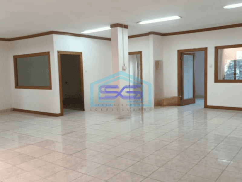 Disewakan Ruko Cocok Untuk Gudang di BKR Bandung