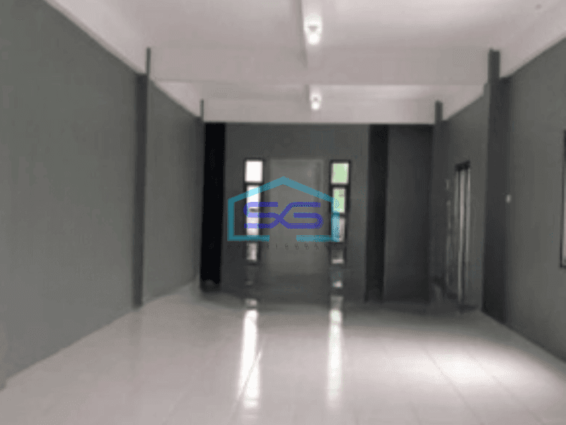 Disewakan Ruko Luas Bangunan  275 m² Lokasi Strategis di Banjarmasin Timur