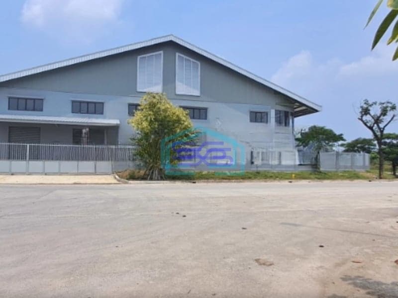 Disewakan Gudang Bagus Delta Silicon Lippo Cikarang Jawa Barat Luas Bangunan  2400 m²