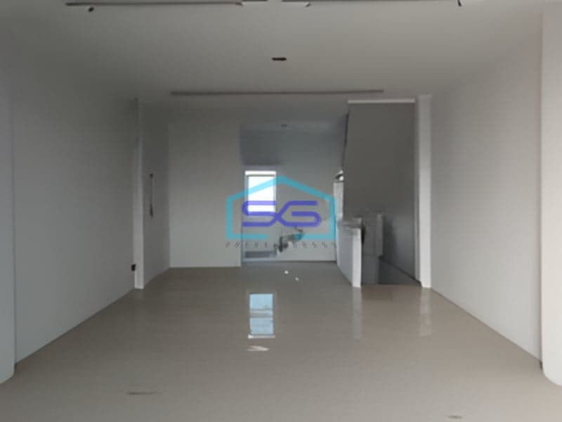 Disewakan Ruko Cepat Lokasi Mainroad di Gatot Subroto Bandung LB 200m2