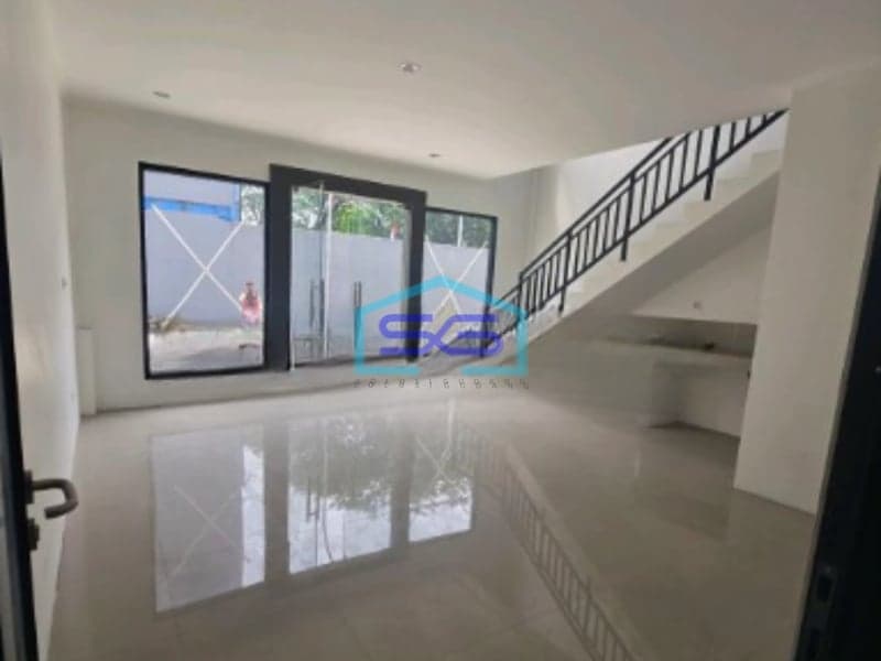 Disewakan Gudang + Kantor 2 Lantai Daan Mogot Dekat Bizpark Jakarta Barat