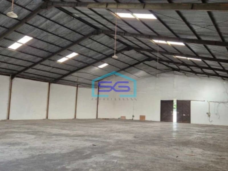 Disewakan Gudang Luas Bangunan 1500 m² Lokasi Ngaliyan Semarang