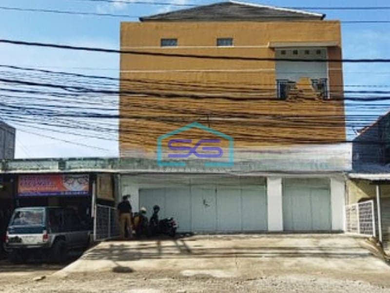 Disewakan Ruko Tempat Usaha Area Kerobokan Badung Bali LB 220m2