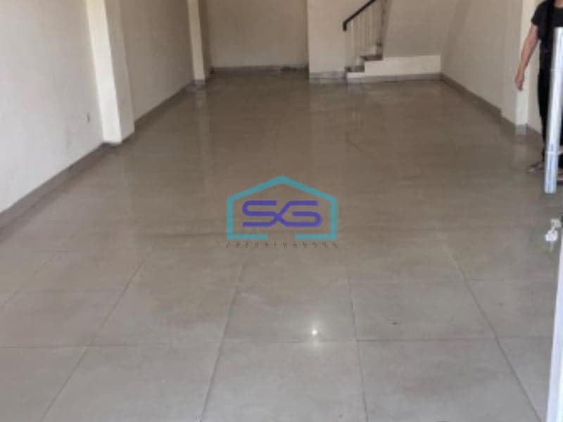 Dijual Ruko Siap Huni Luas Bangunan  236 m² Lokasi di Jakarta Barat