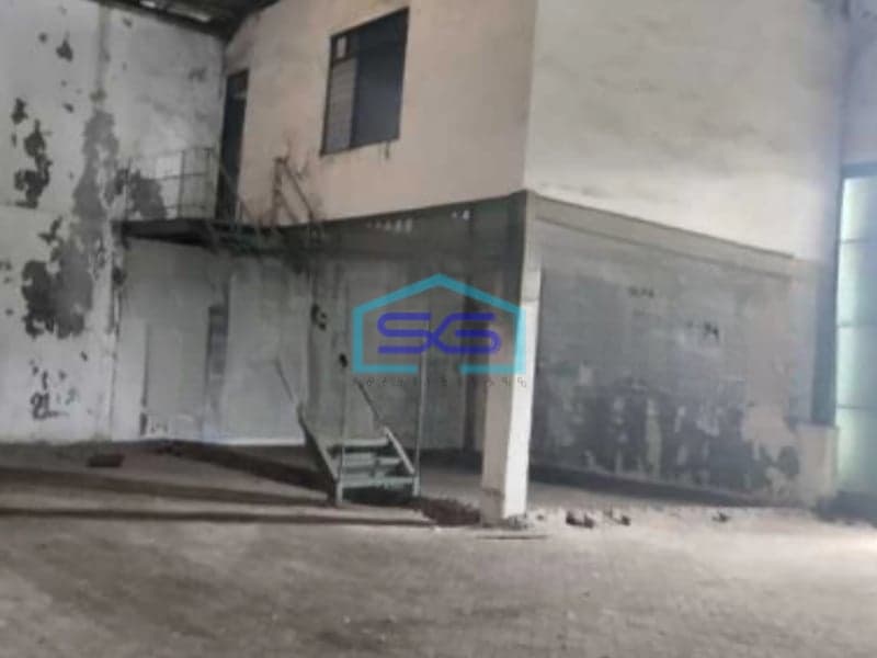 Dijual Gudang Luas Bangunan 980 m² Lokasi Wiyung Surabaya