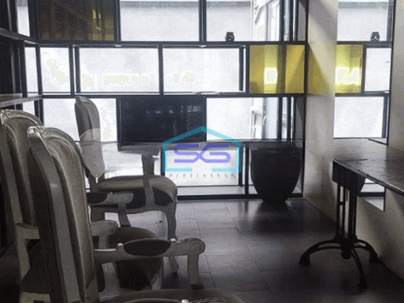 Disewakan Ruko Ruang Usaha Full Bangunan di Seminyak Badung Bali LT 1200m2