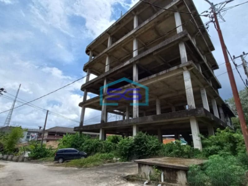 Dijual Tanah Luas Bonus Bangunan 5 Lantai Jalan Angkatan 45 Palembang LT 1679m2